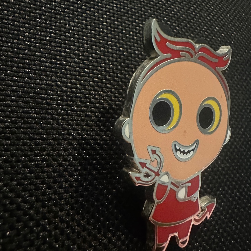 Disney Lock Character Pin - Picture 2 of 3